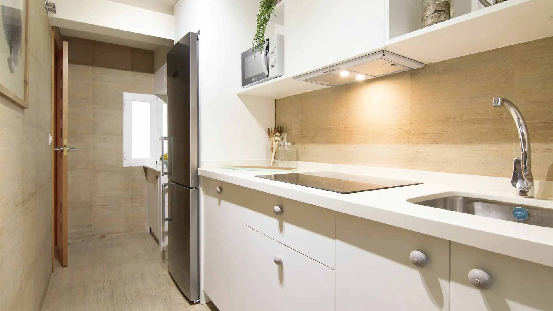 Chezmoihomes Cathedral Apartment 2Br Granada 0*,