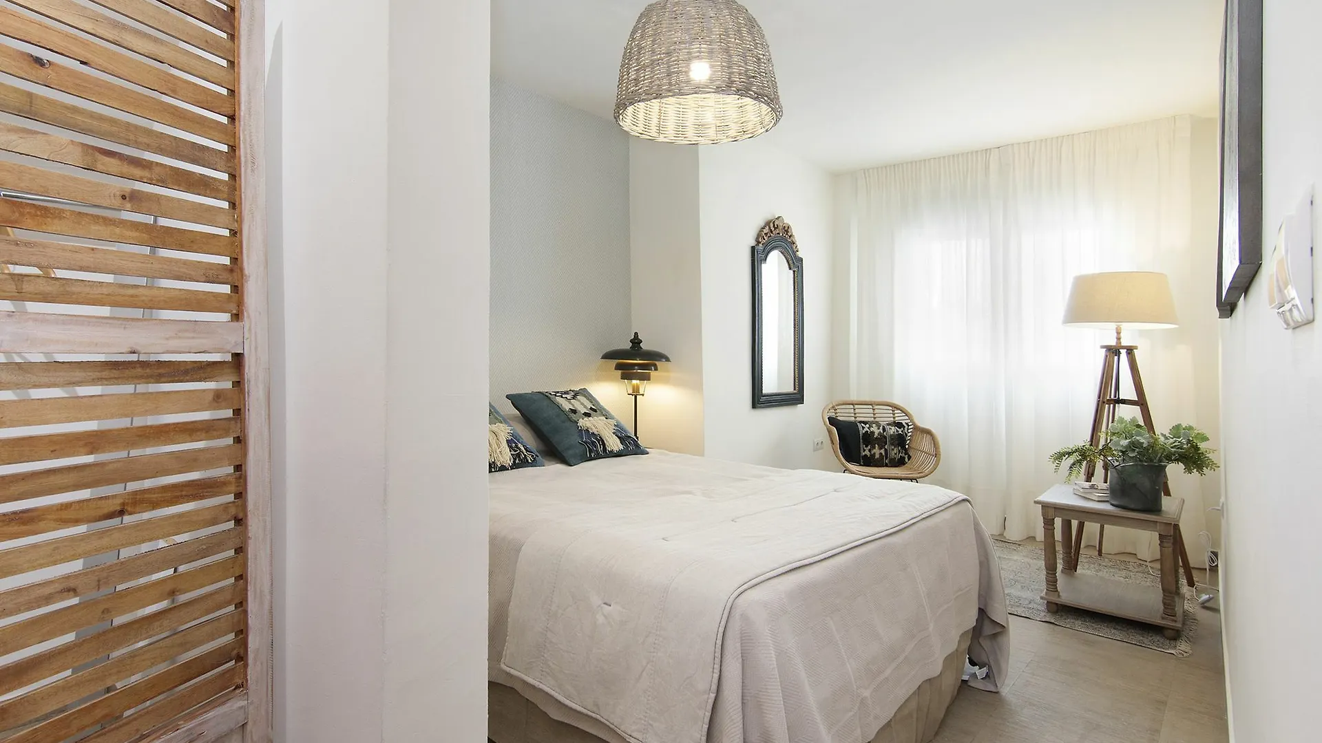 Chezmoihomes Cathedral Apartment 2Br Granada 0*,  Spain